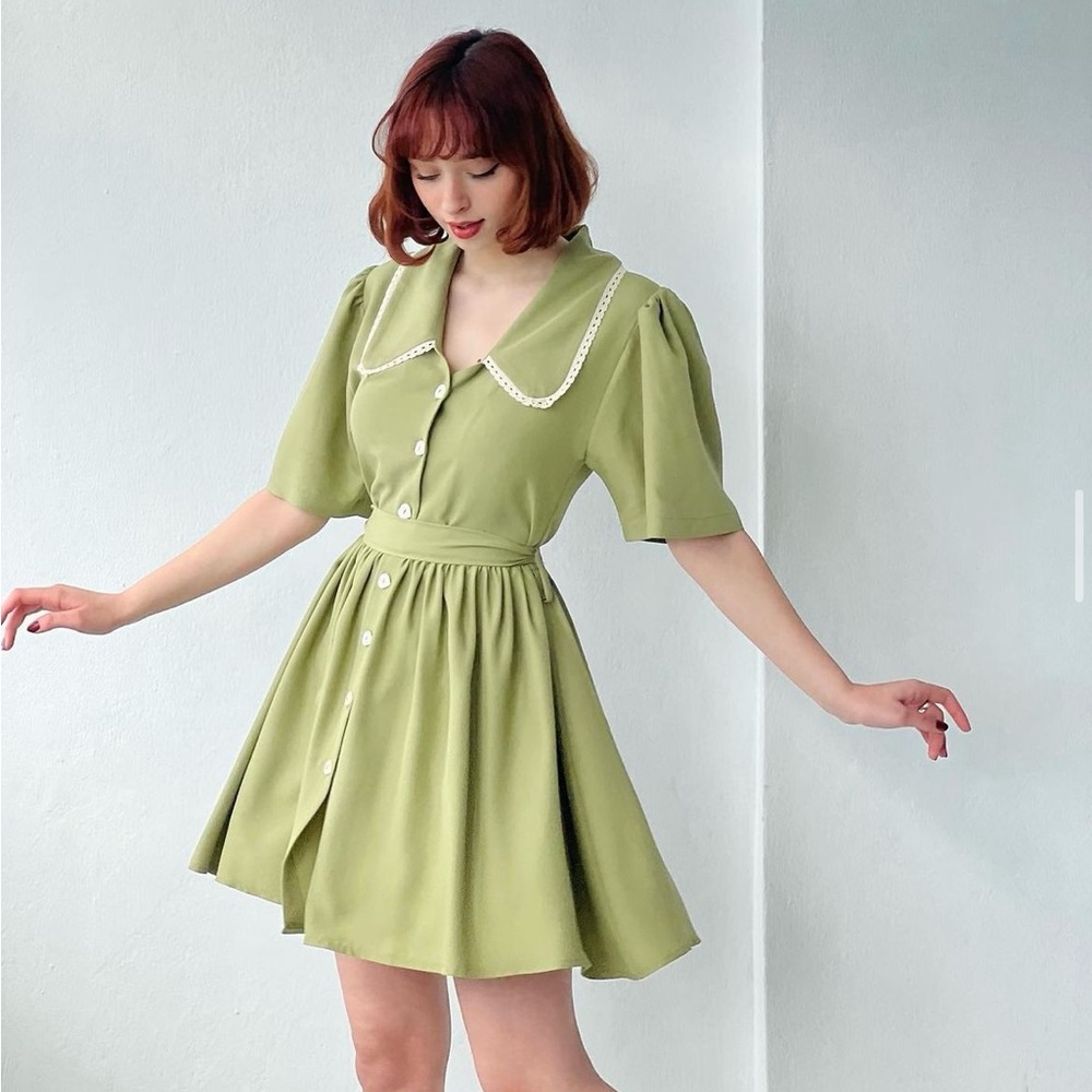 Green retro dress